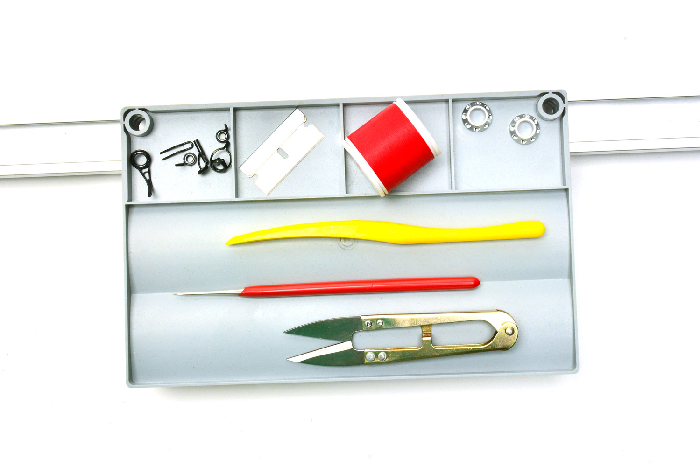 Keep everything in hands reach with the RBS Rolling Tool Tray.